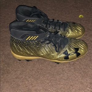 Boys UA baseball cleats